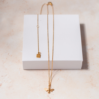 bee charm necklace gold