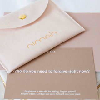 Nimah London light pink pouch for bracelets and packing card